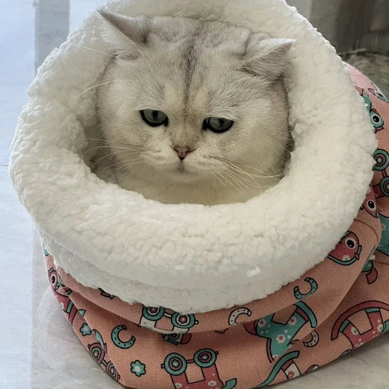Winter Warm Pet Sleeping Bag Lamb Wool Warm Kitten Nest